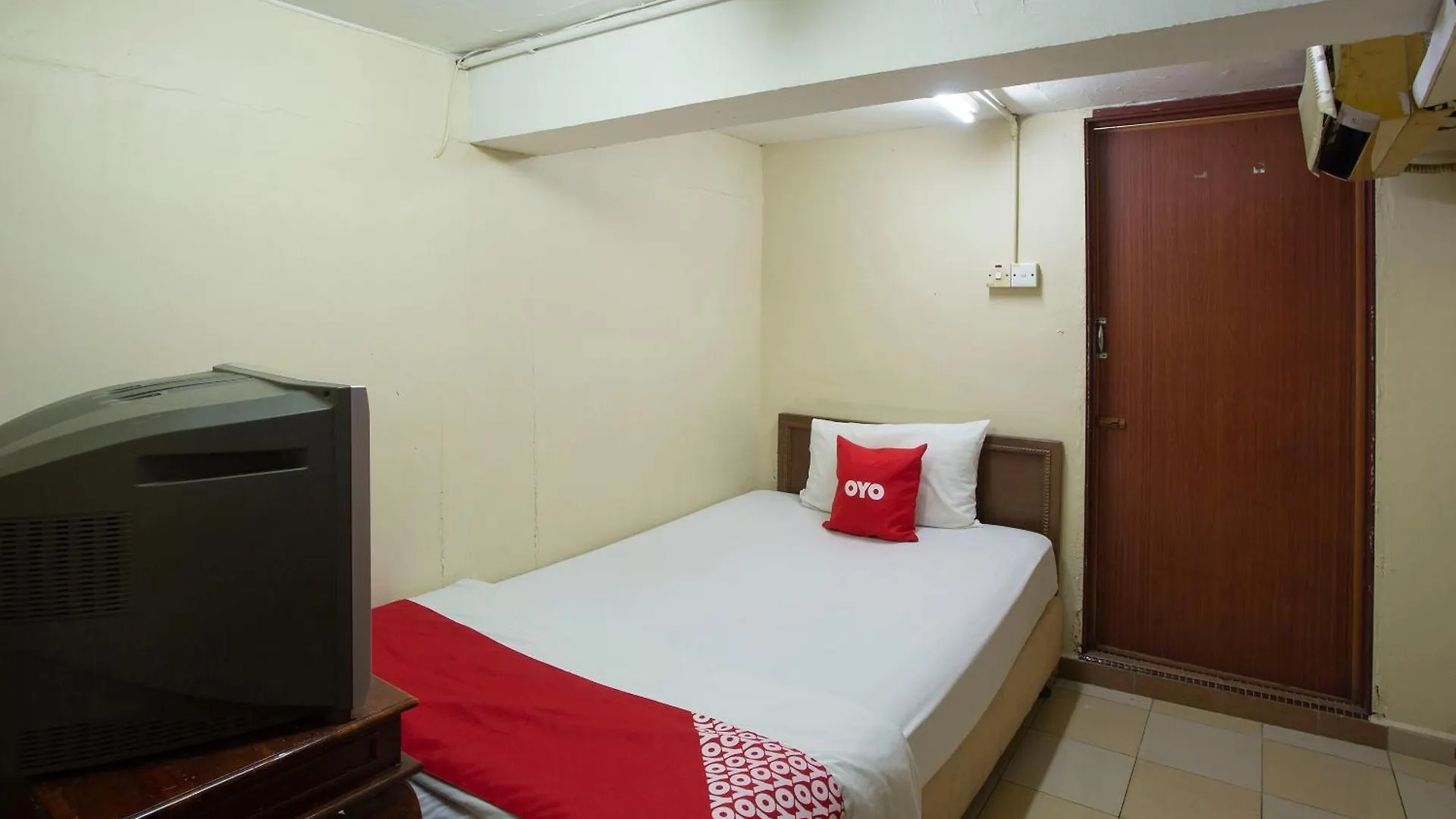 Spot On 90137 Casavilla Hotel Pudu Kuala Lumpur