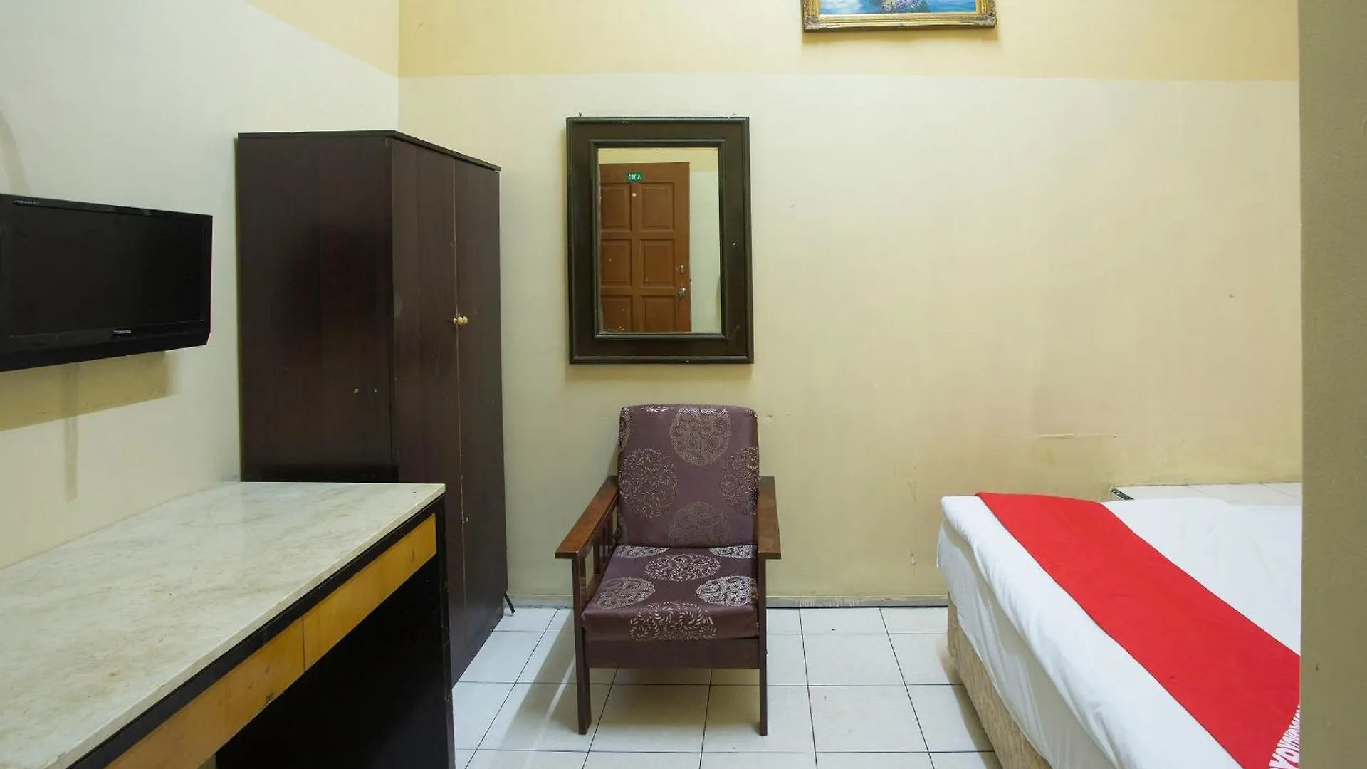 Spot On 90137 Casavilla Hotel Pudu Kuala Lumpur 2*,