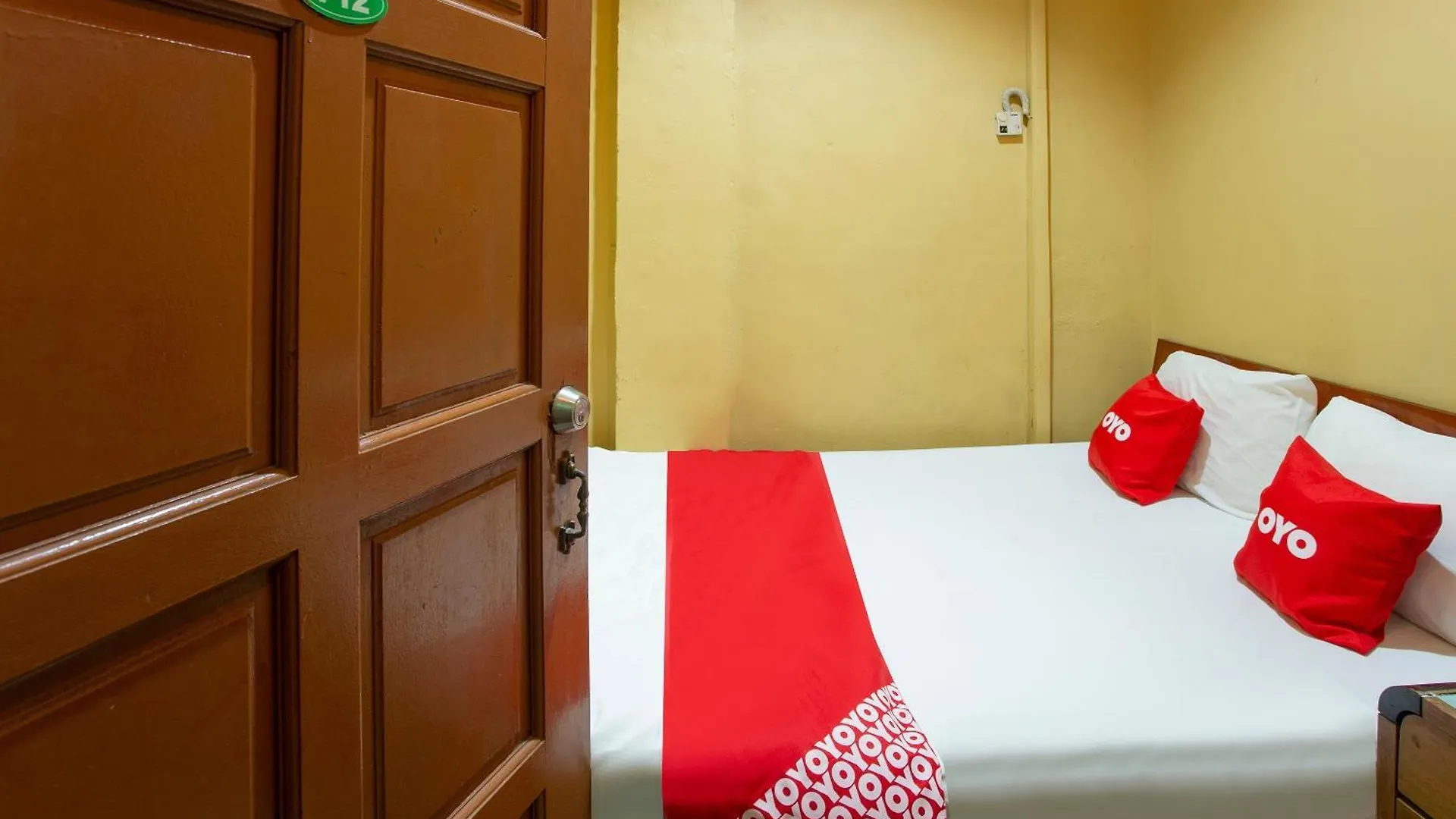 Spot On 90137 Casavilla Hotel Pudu Kuala Lumpur