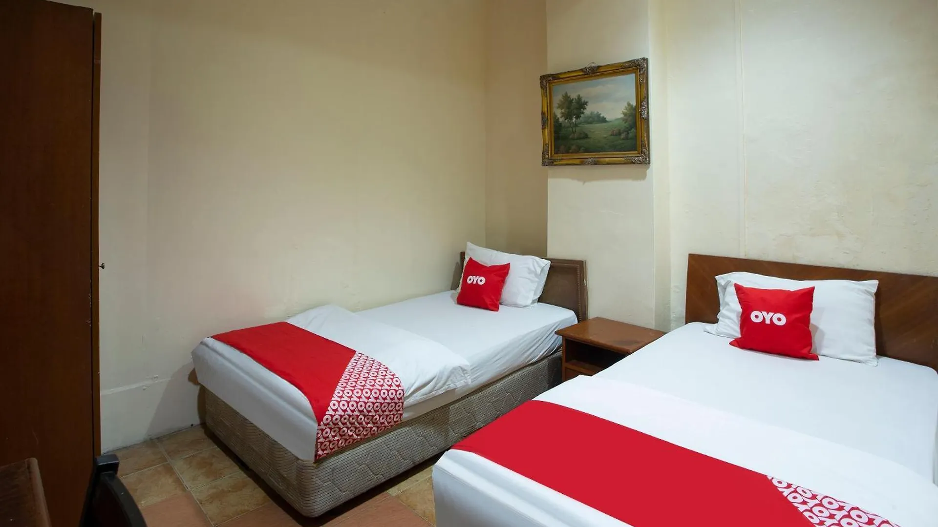 Spot On 90137 Casavilla Hotel Pudu Kuala Lumpur
