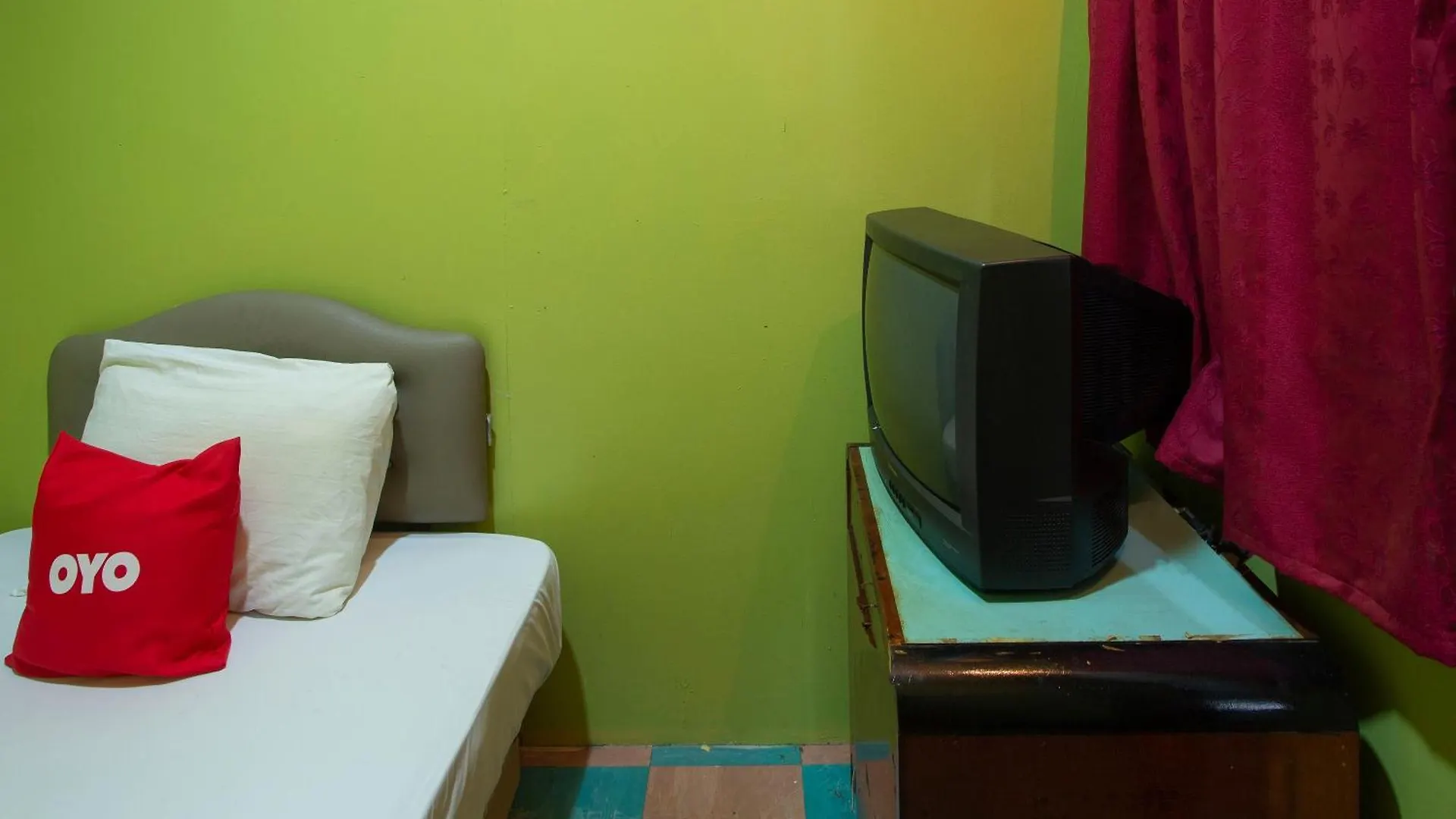 Spot On 90137 Casavilla Hotel Pudu Kuala Lumpur
